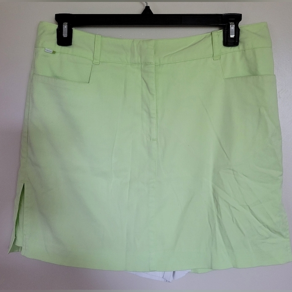 Izod Flex Women's Notched Green Golf Skort Size 14 - Picture 1 of 5
